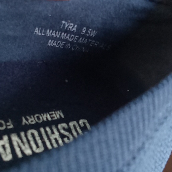 Cushionaire women's flats-NEW - Picture 5 of 5